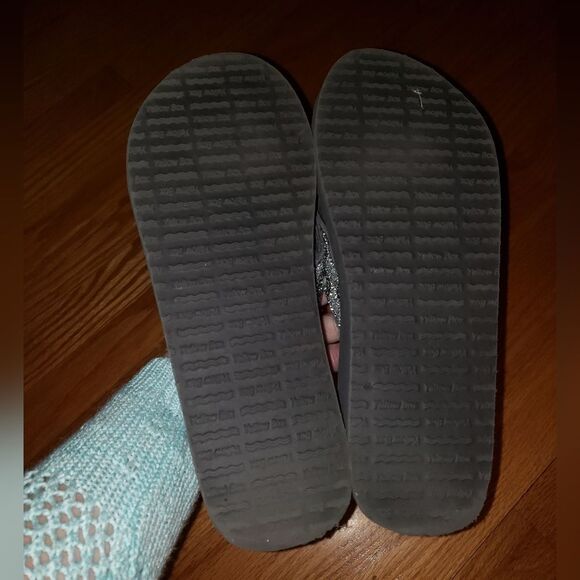 Yellow Box power Embellished Sandals - Picture 5 of 6